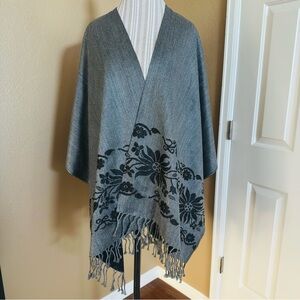 Women Tassel Cape Autumn Winter Jacquard Casual Poncho Elegant Gray Floral Shawl